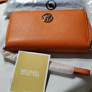 Leather Smartphone Wristlet